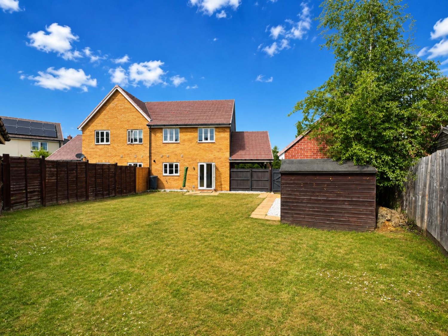 Ryeland Way, Bridgefield