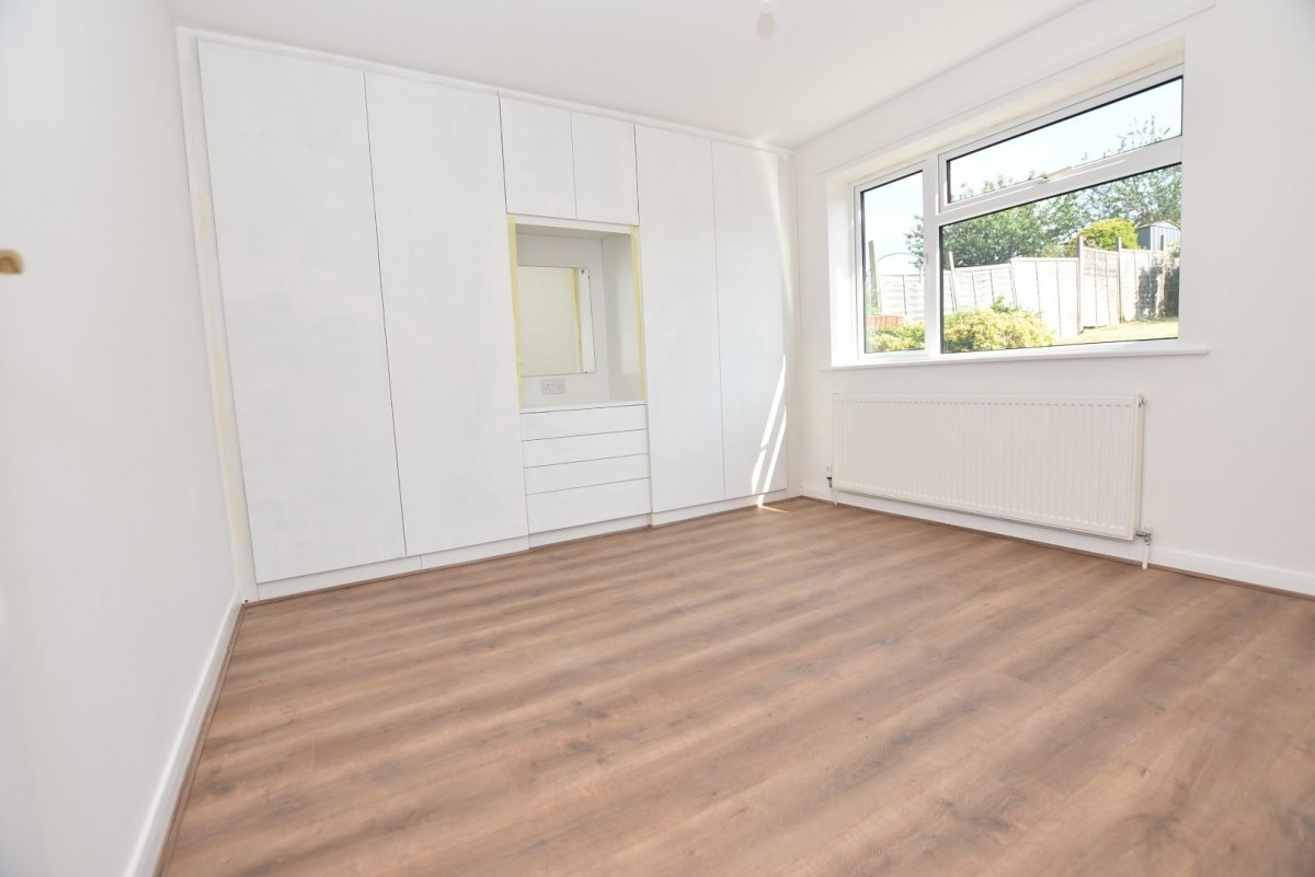 Meadow Hill Road, Hasland, Chesterfield, S41 0BG