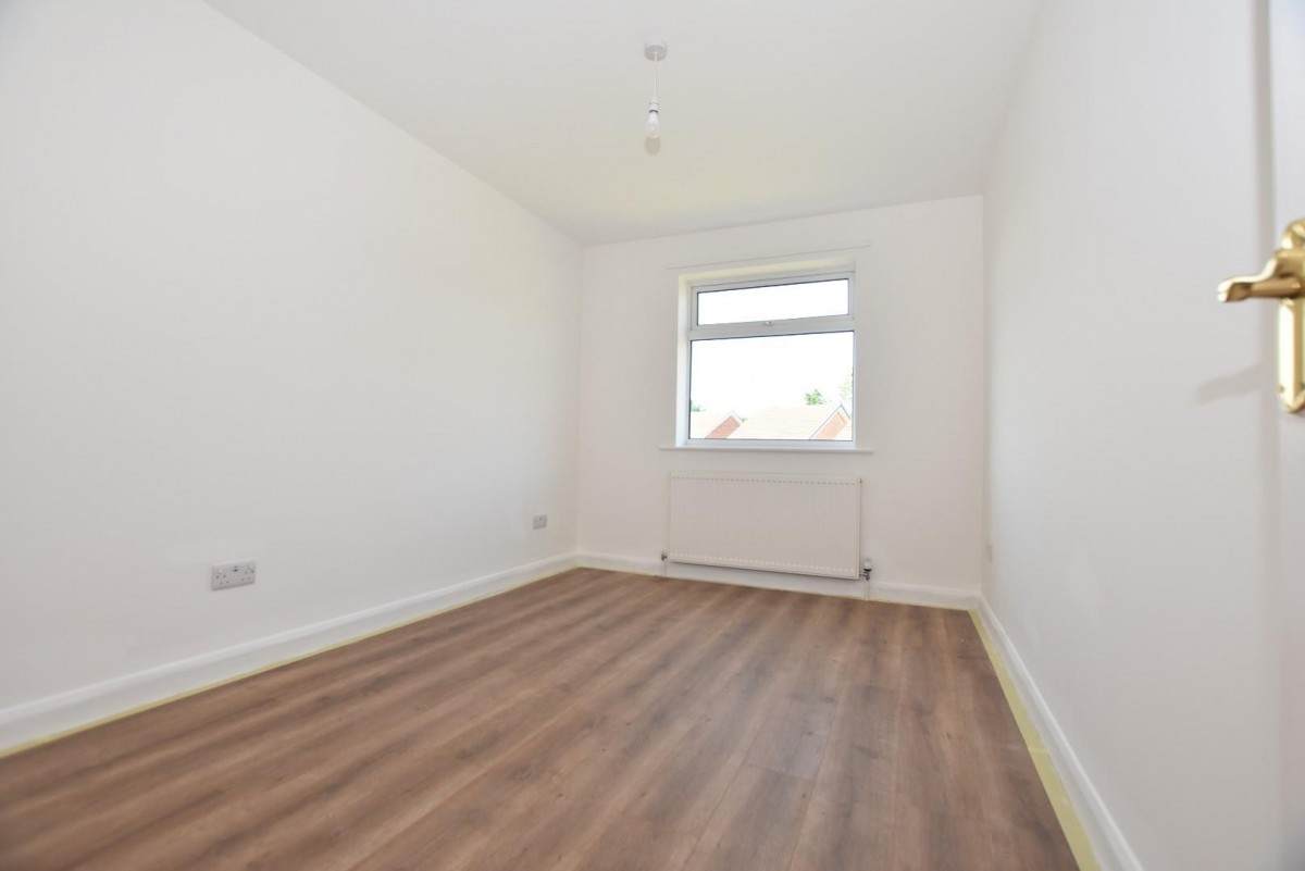 Meadow Hill Road, Hasland, Chesterfield, S41 0BG