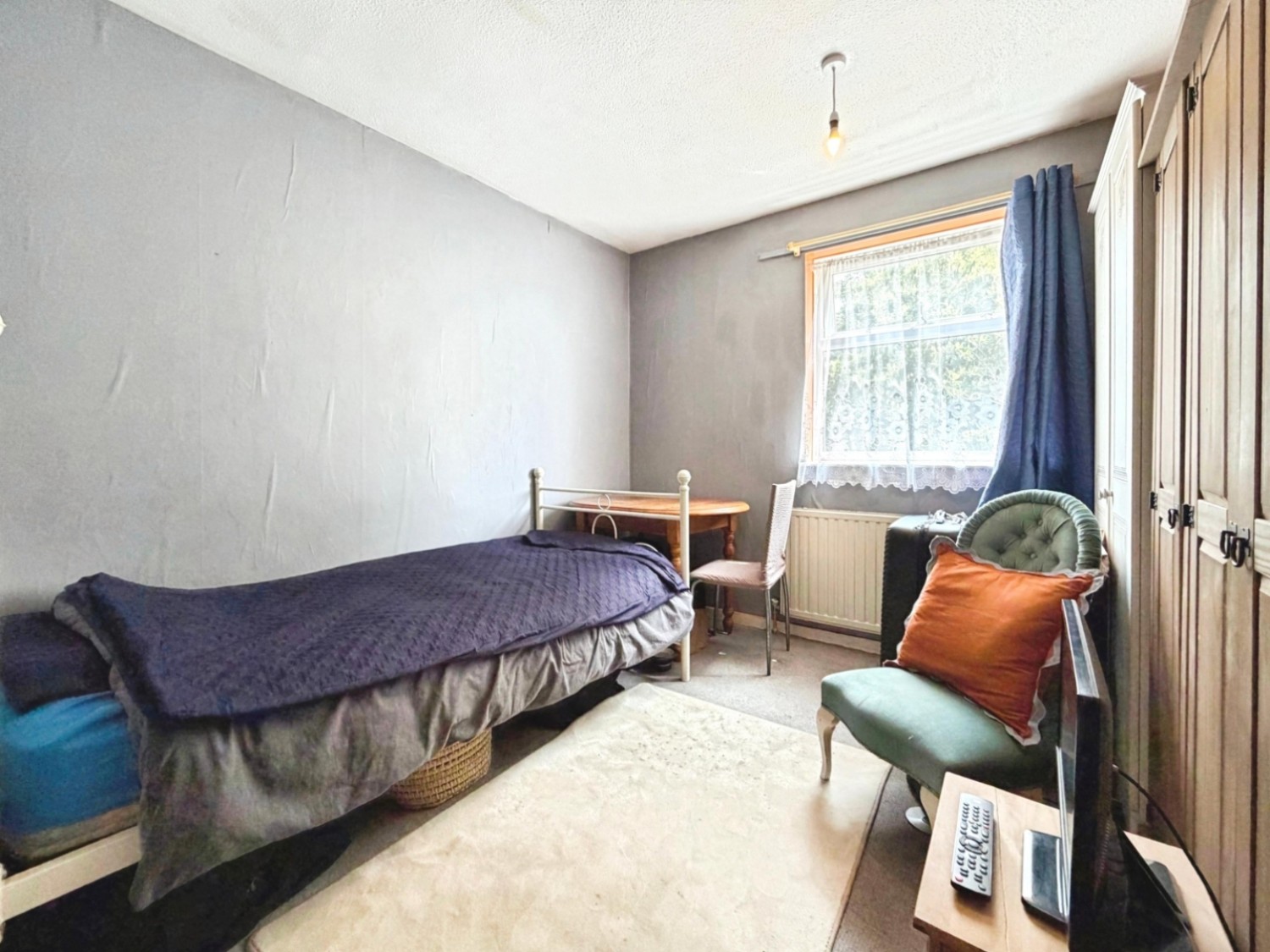 2 bedroom House for sale in Camberley Road, Knowle, Bristol