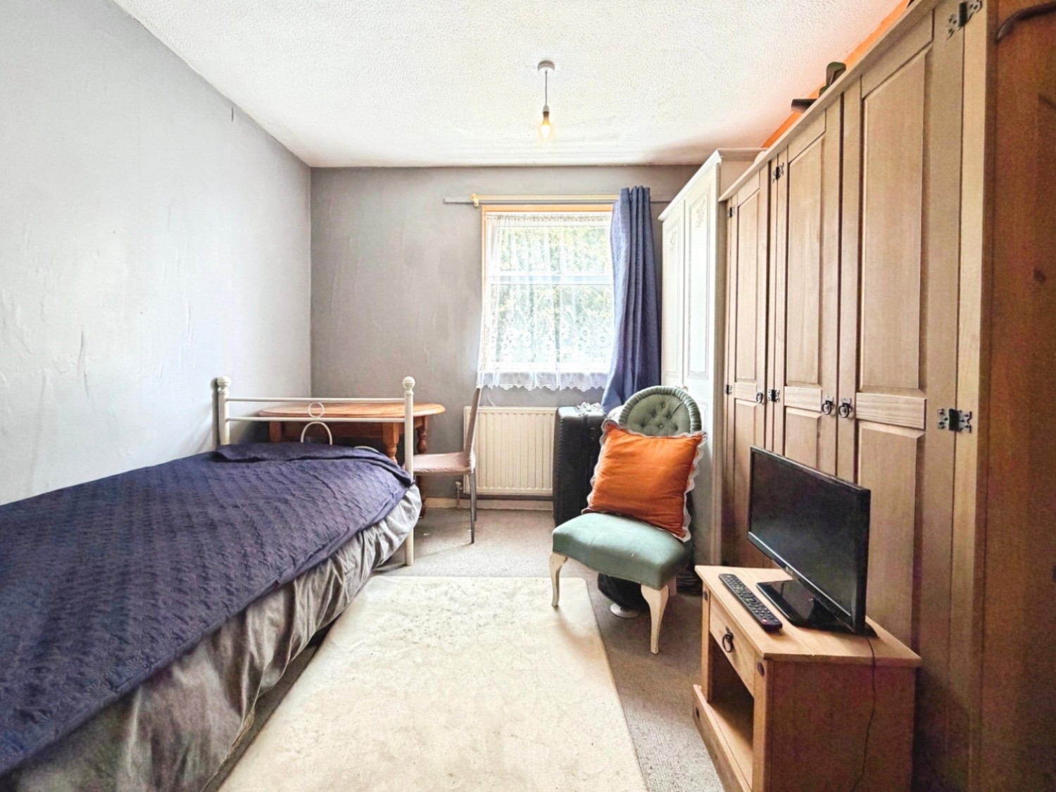 2 bedroom House for sale in Camberley Road, Knowle, Bristol