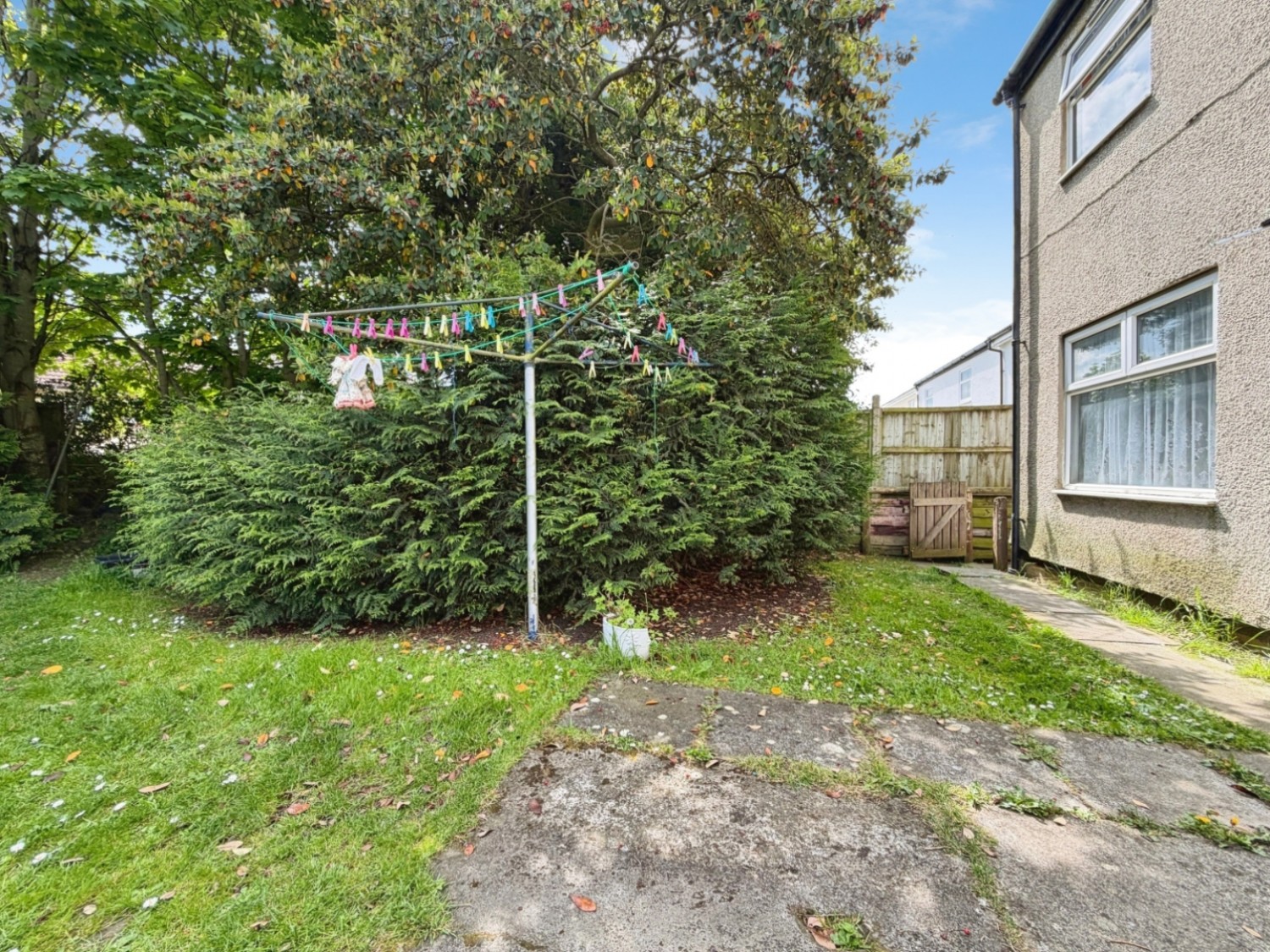 2 bedroom House for sale in Camberley Road, Knowle, Bristol