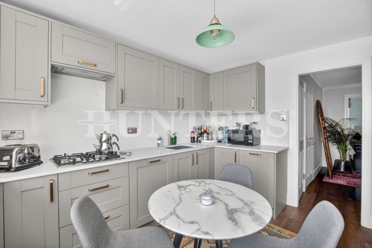 Edgecot Grove, London, N15