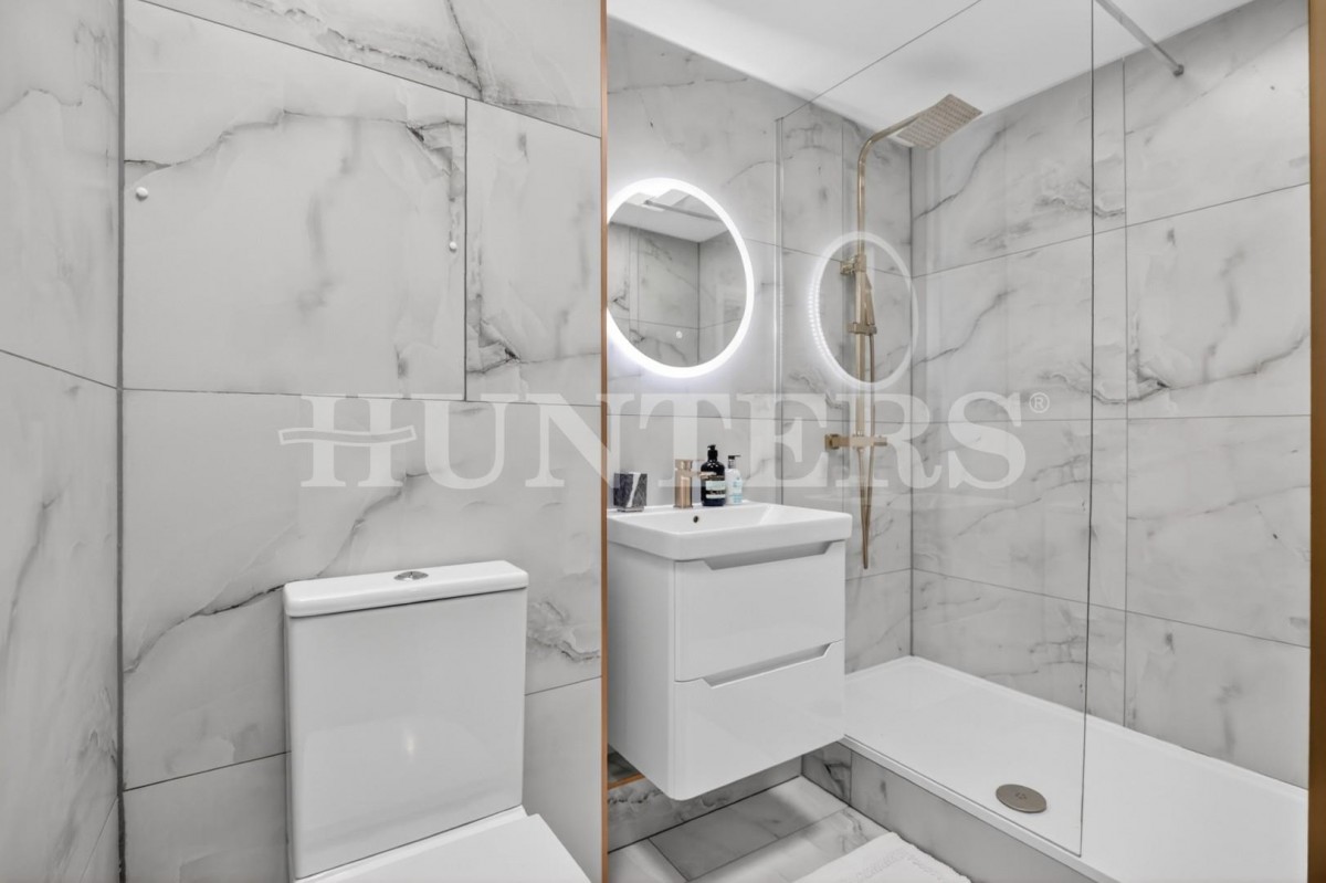 Edgecot Grove, London, N15