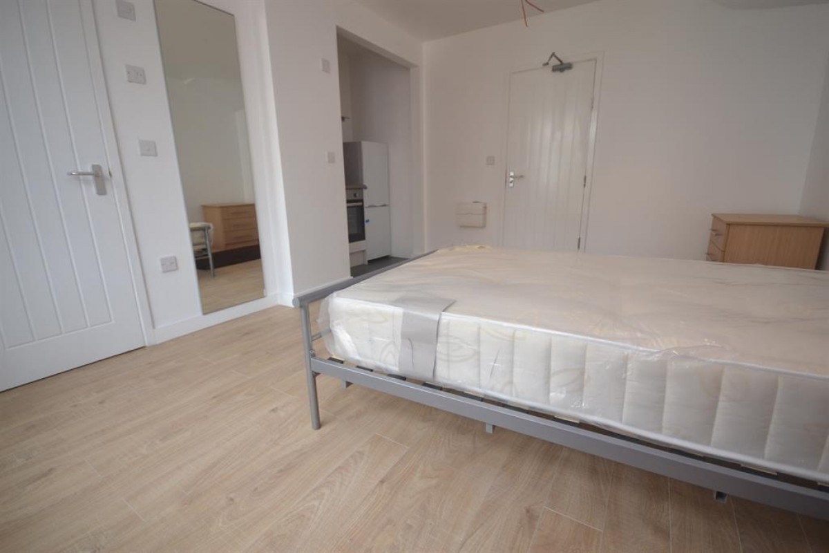 London Road, Reading, Berkshire