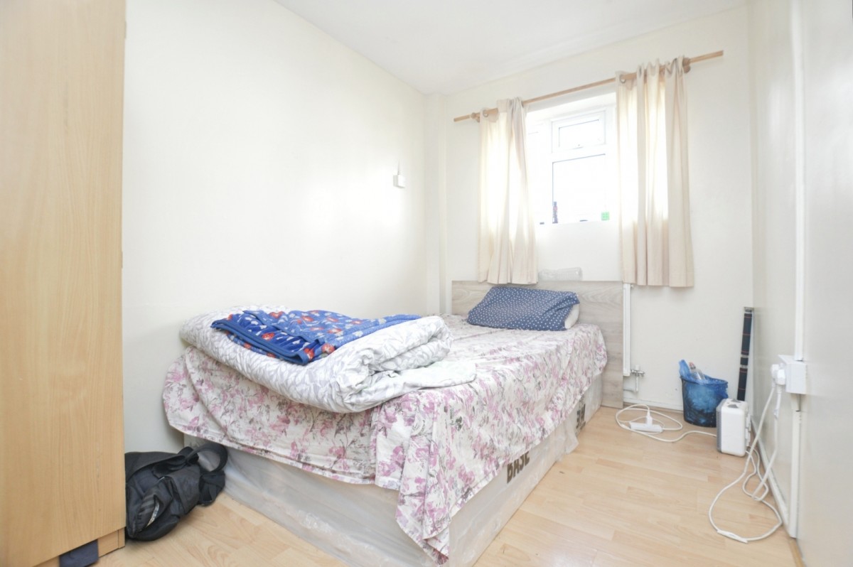 Croombs Road, London