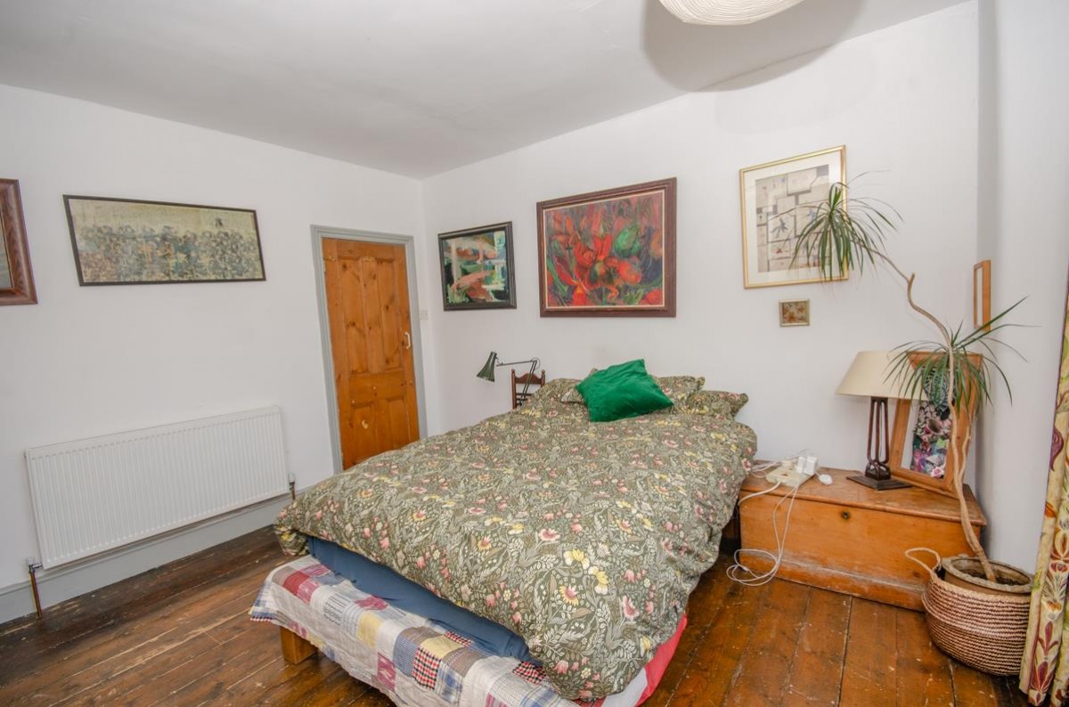 Robertson Road, Greenbank, Bristol BS5 6JT