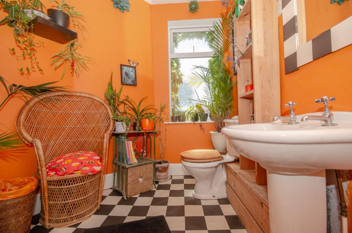 Robertson Road, Greenbank, Bristol BS5 6JT