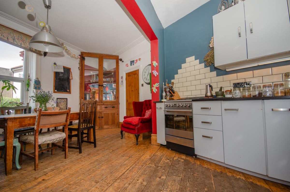 Robertson Road, Greenbank, Bristol BS5 6JT