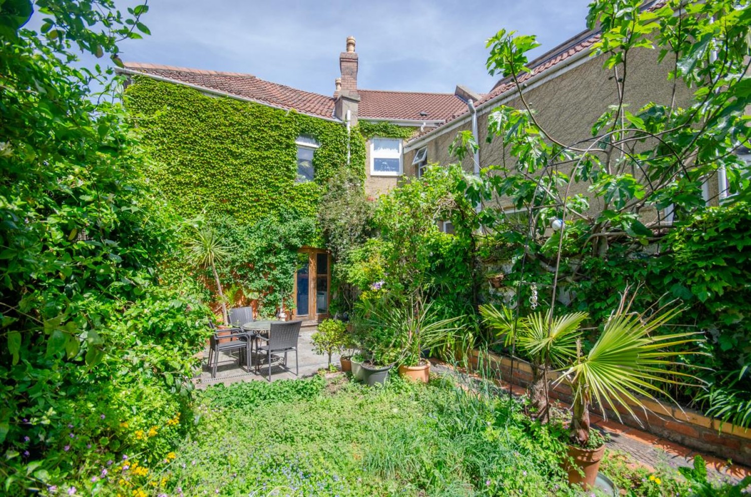 Robertson Road, Greenbank, Bristol BS5 6JT