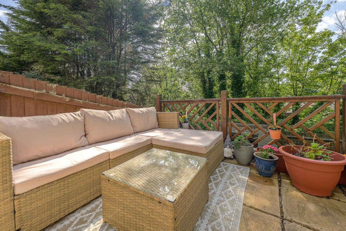 Cameo Drive, Amblecote, Stourbridge, DY8 4AU