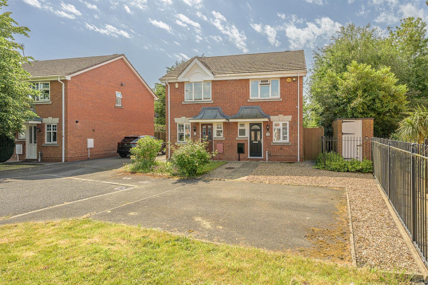 Cameo Drive, Amblecote, Stourbridge, DY8 4AU