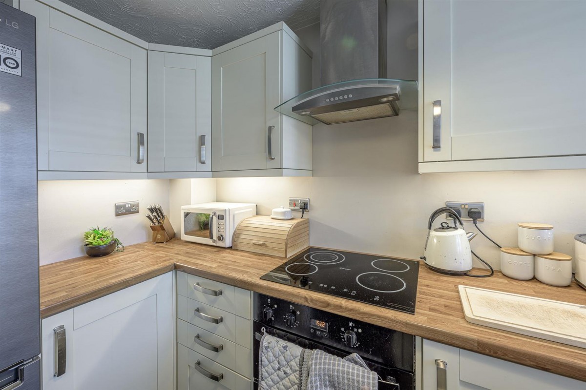 Cameo Drive, Amblecote, Stourbridge, DY8 4AU