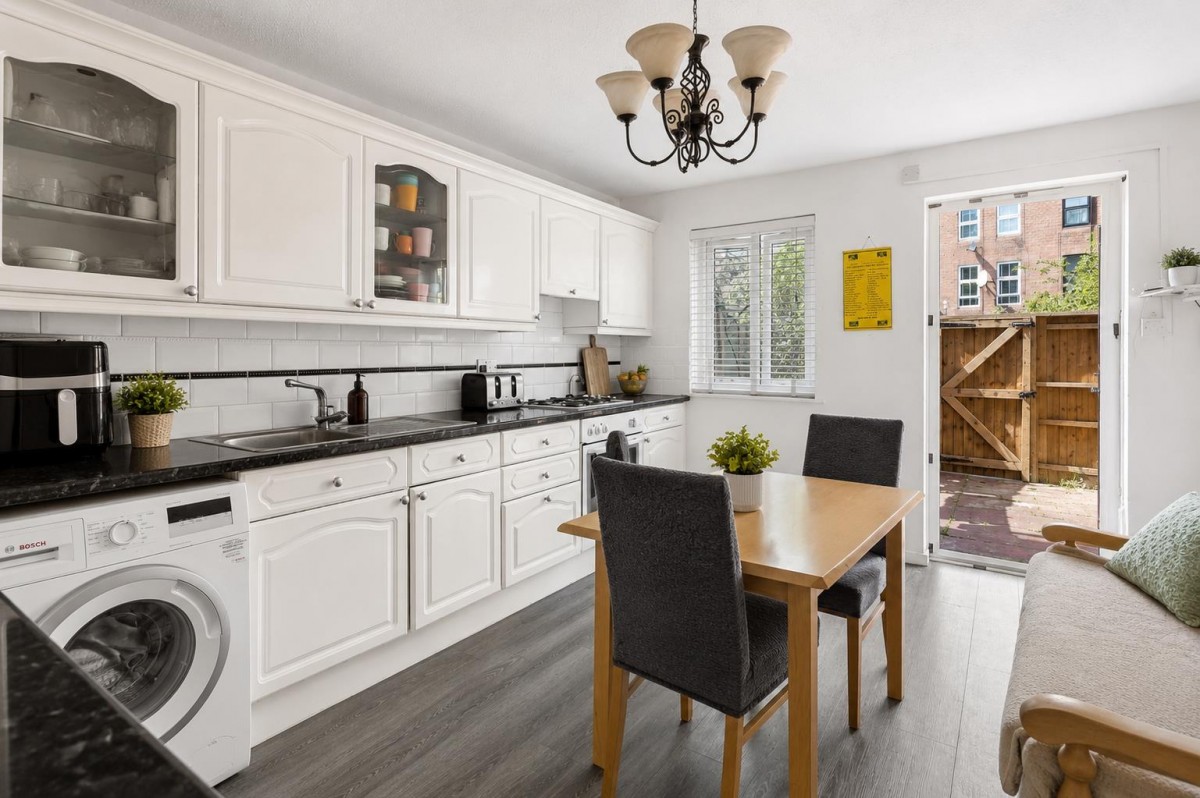 Smalley Close, London, N16