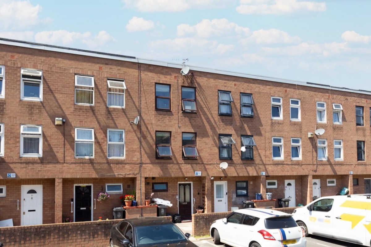 Smalley Close, London, N16