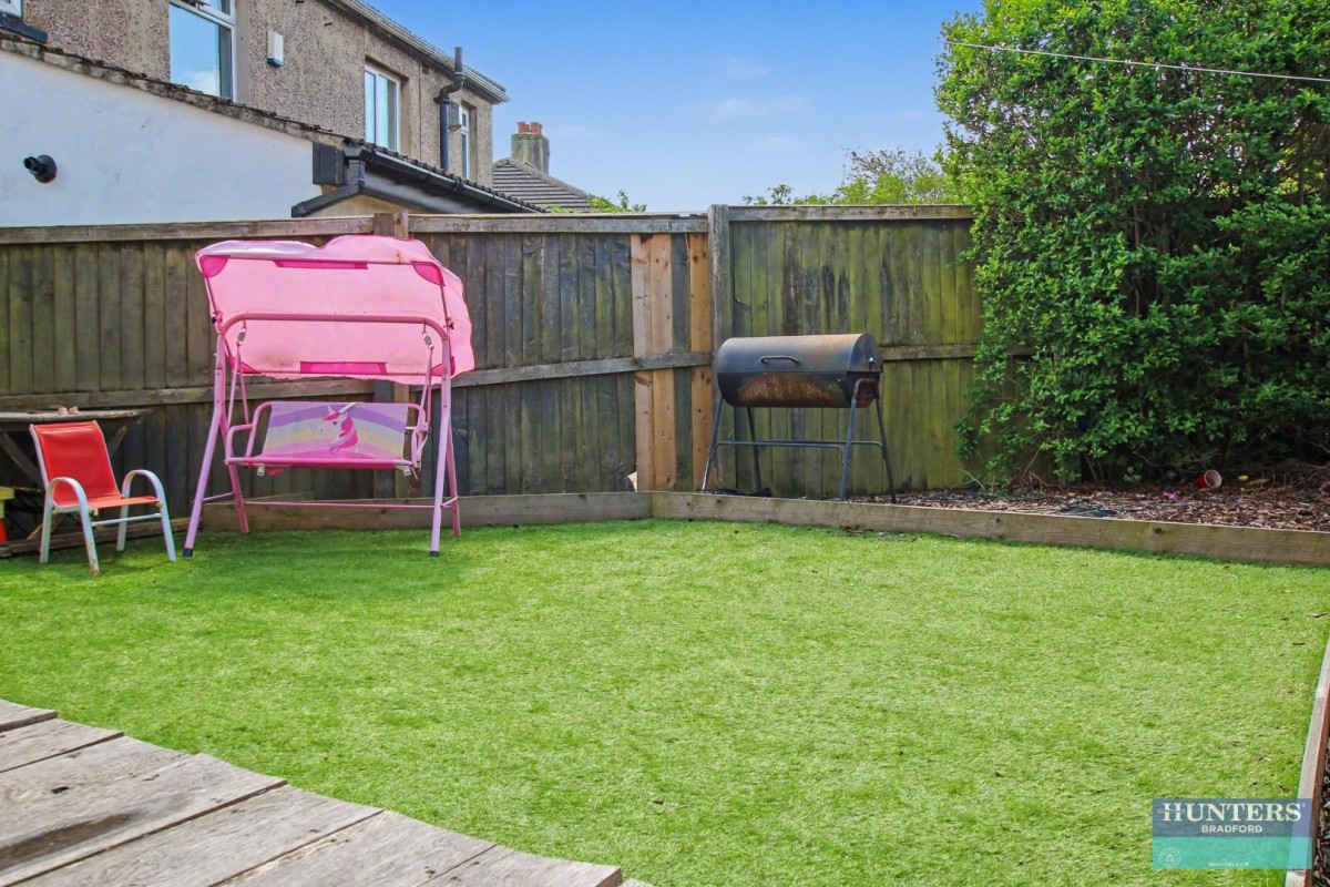 Elmfield Drive Bradford, BD6 1PS