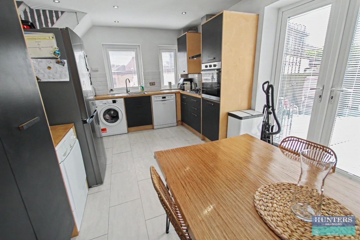 Elmfield Drive Bradford, BD6 1PS