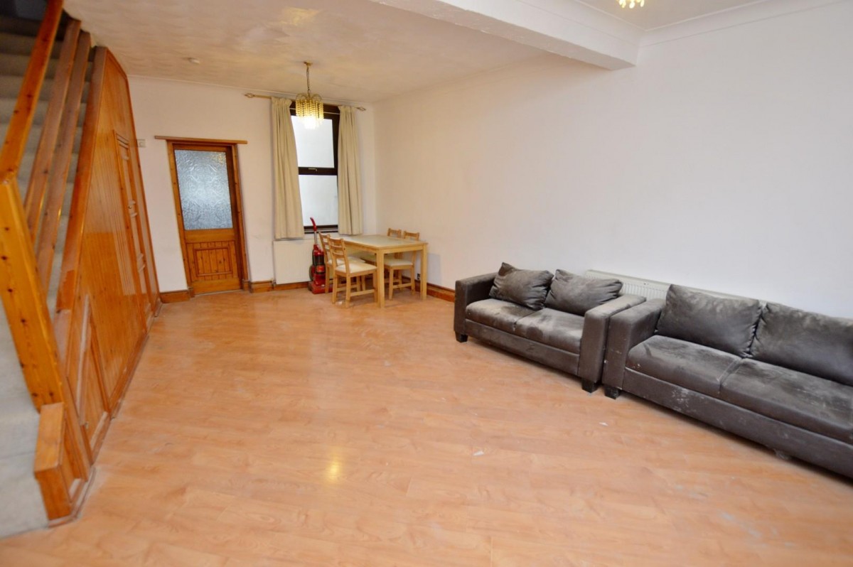 Pond Road, Stratford, E15