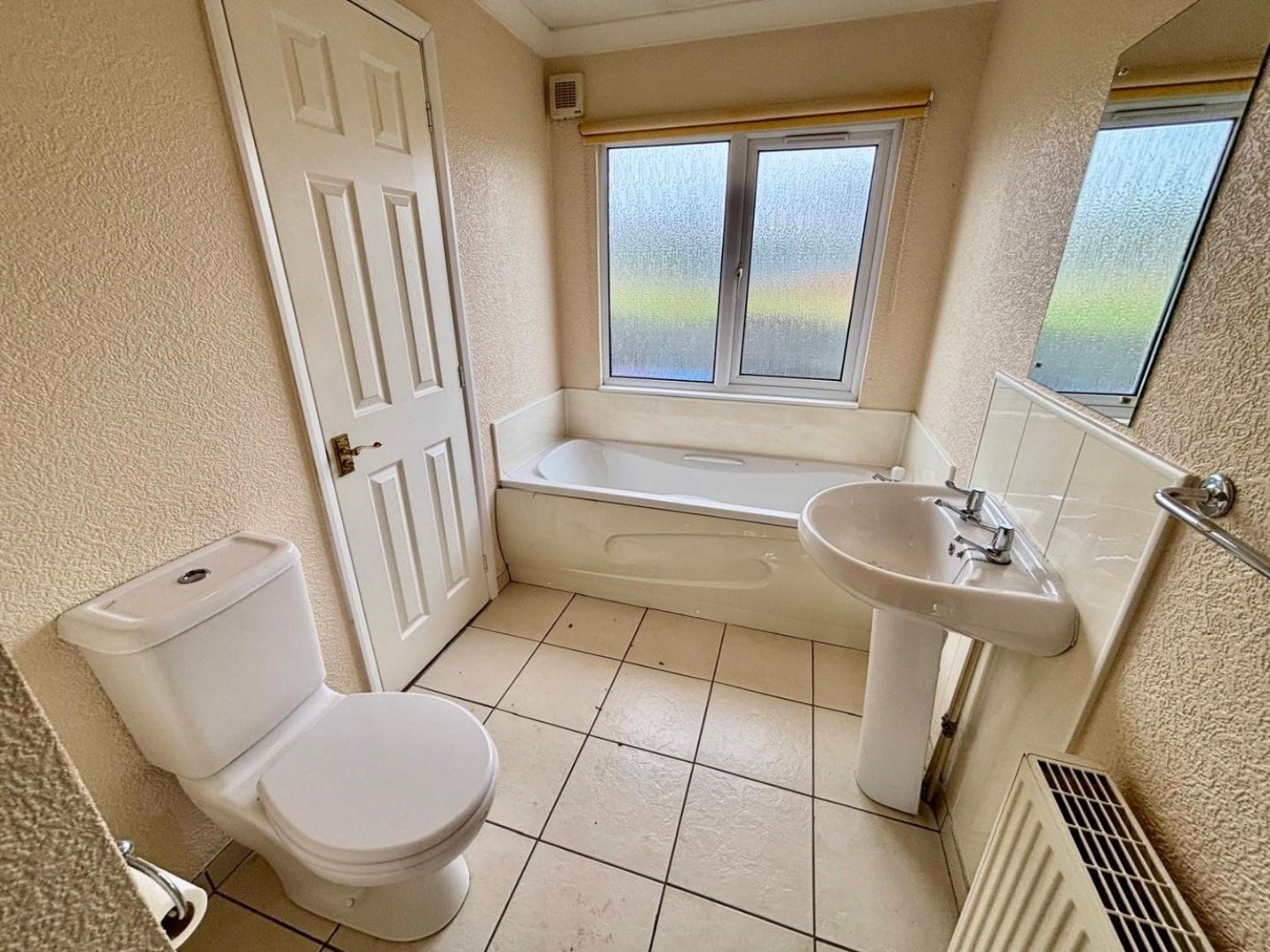 Kensington Grove, Torksey Lock, Lincoln