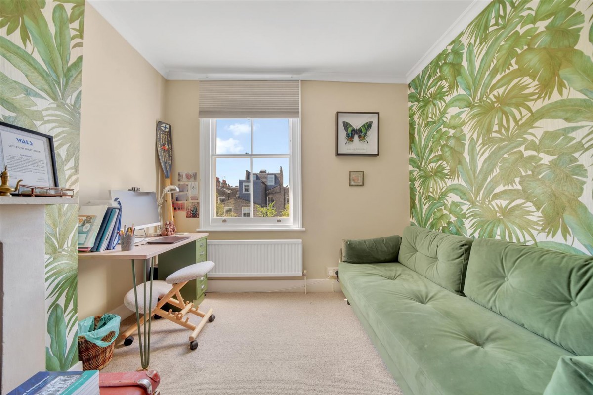 Nevill Road, London, N16