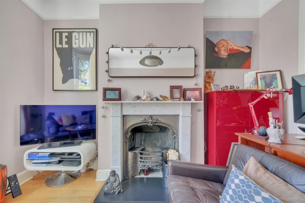 Nevill Road, London, N16