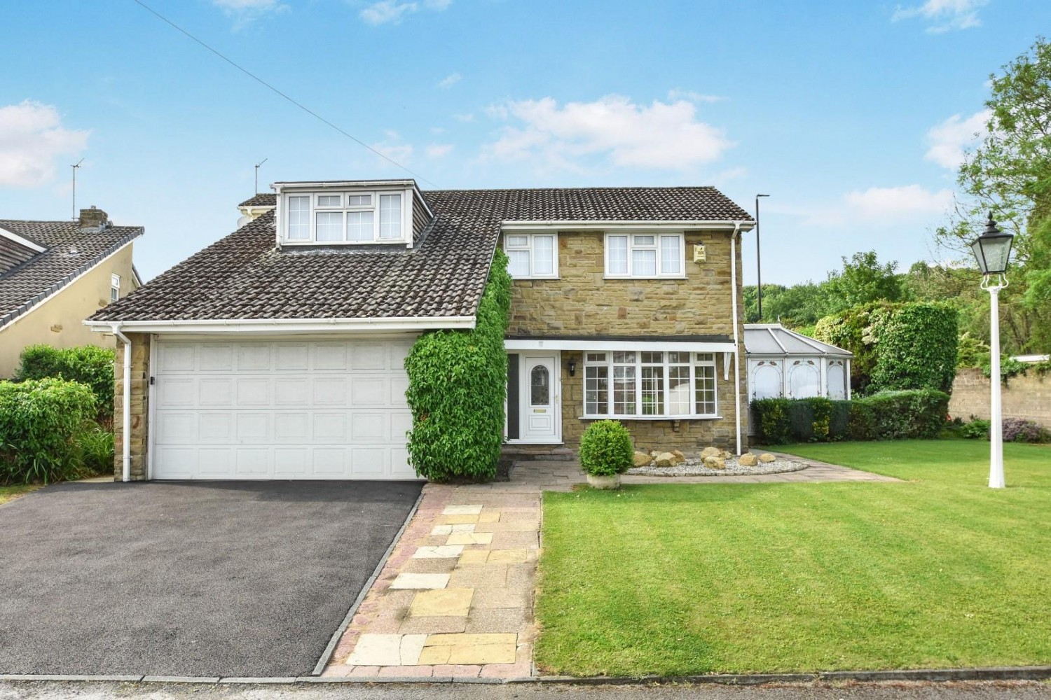 Pool Bank Close, Pool in Wharfedale, Otley