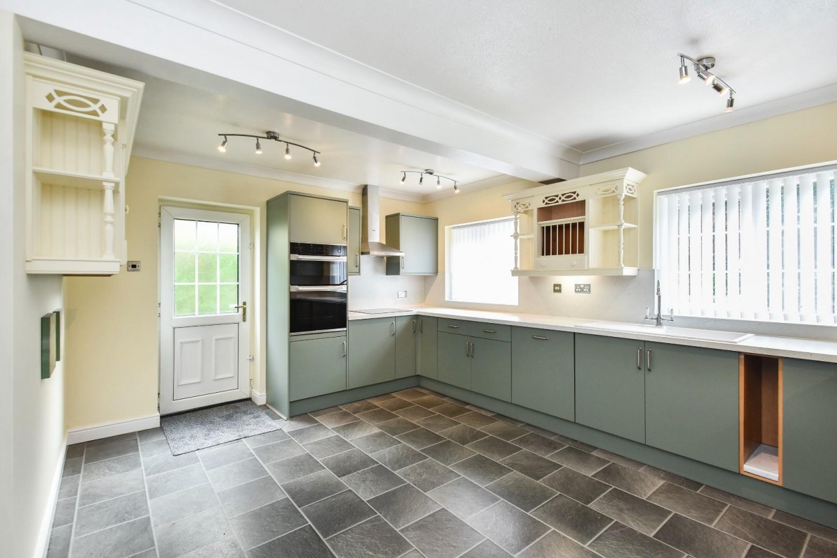 Pool Bank Close, Pool in Wharfedale, Otley
