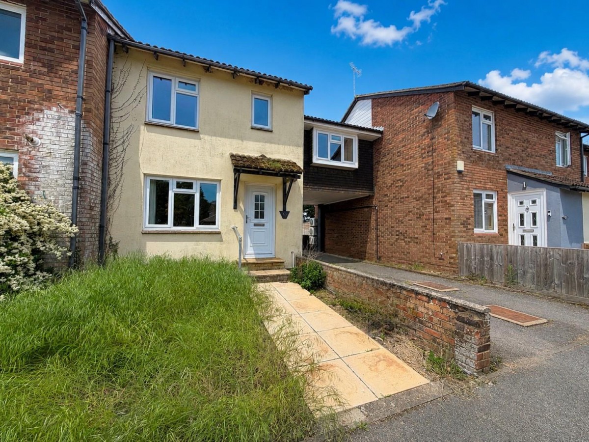 Springwood Drive, Ashford