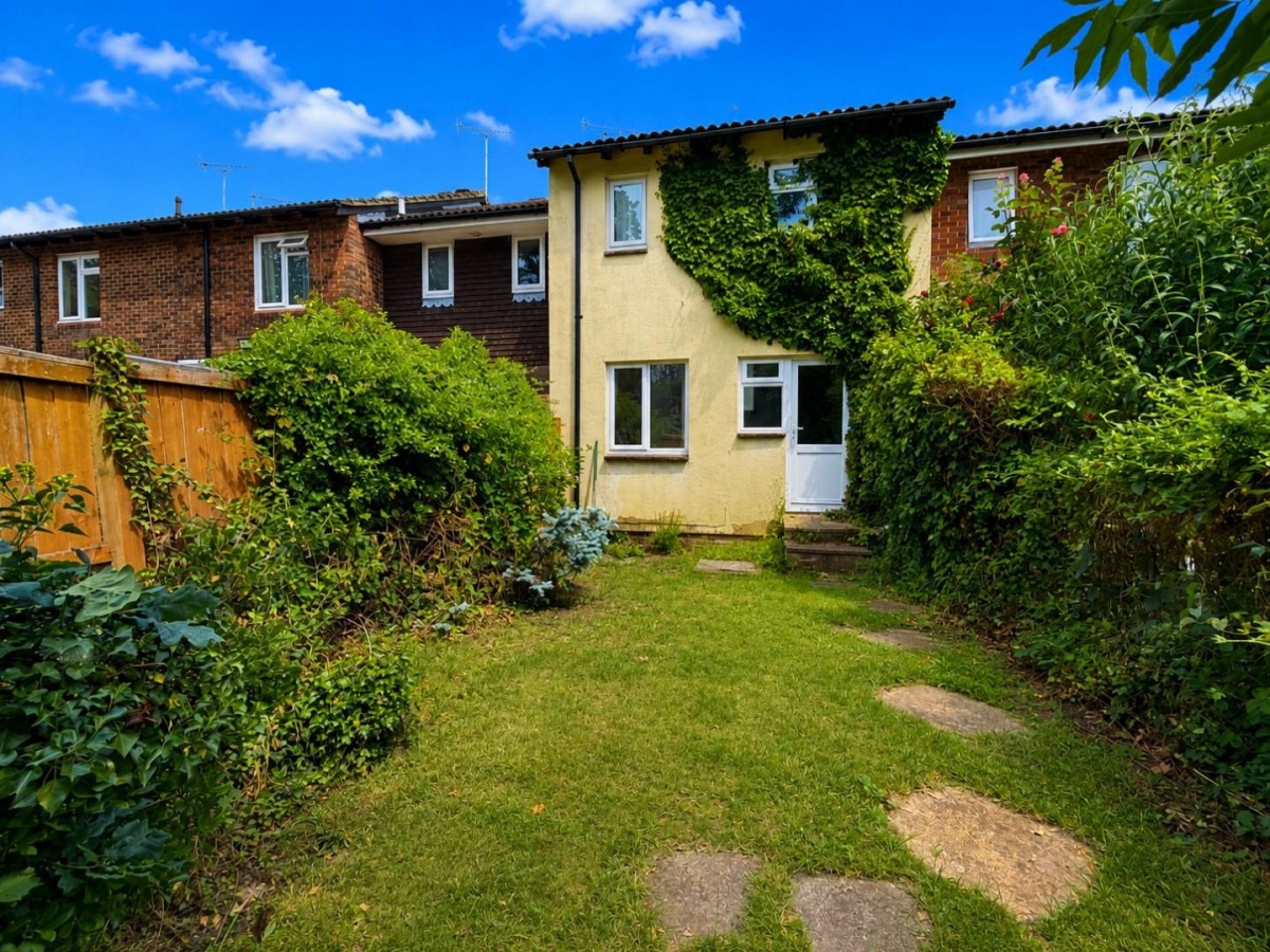 Springwood Drive, Ashford