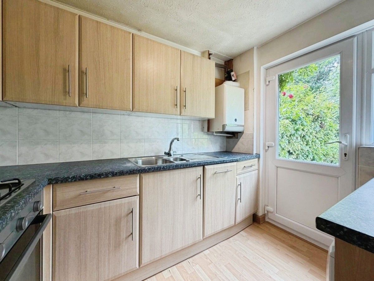 Springwood Drive, Ashford