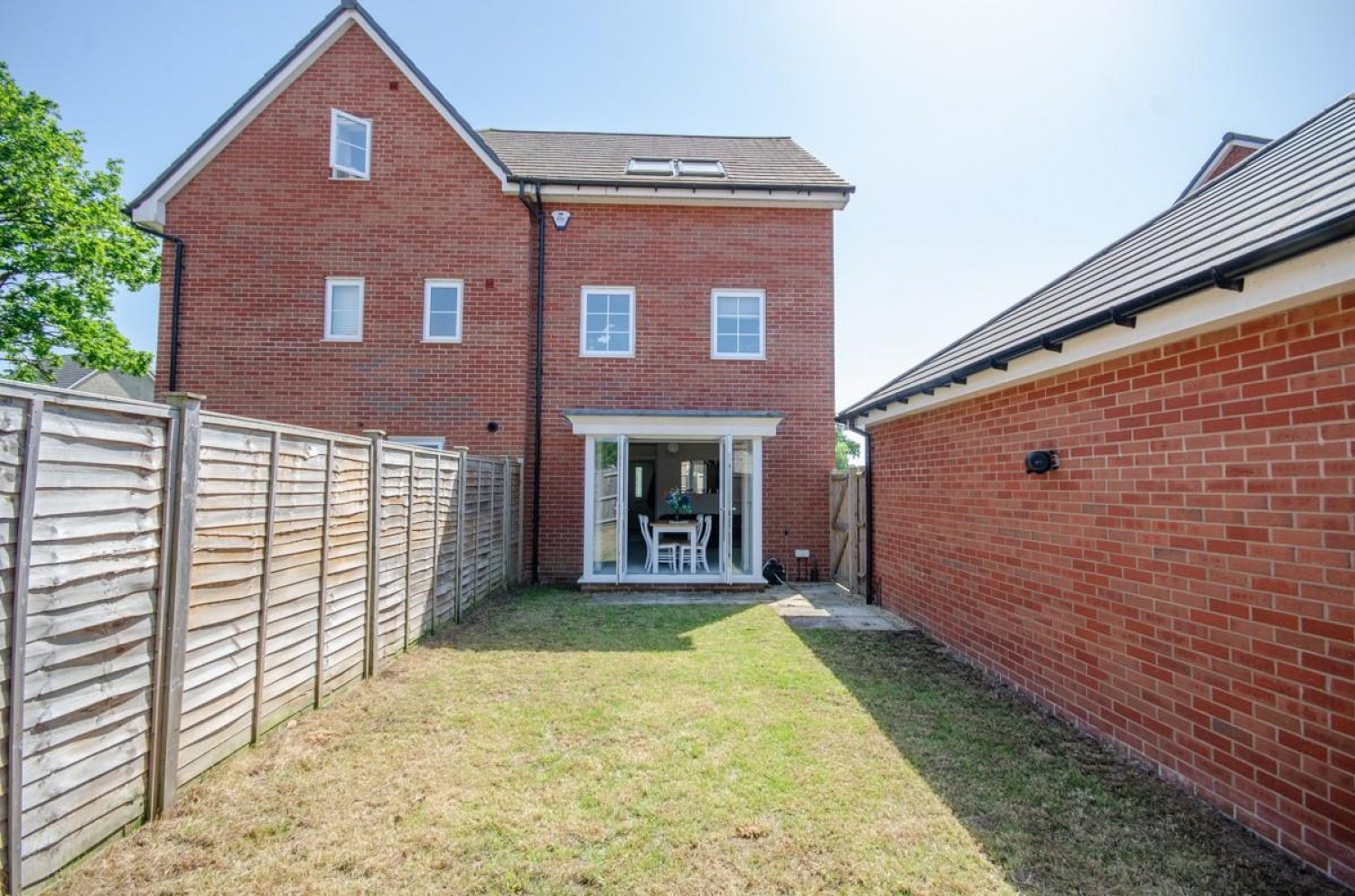 Rowdell Avenue, Coalpit Heath, Bristol, BS36 2TP