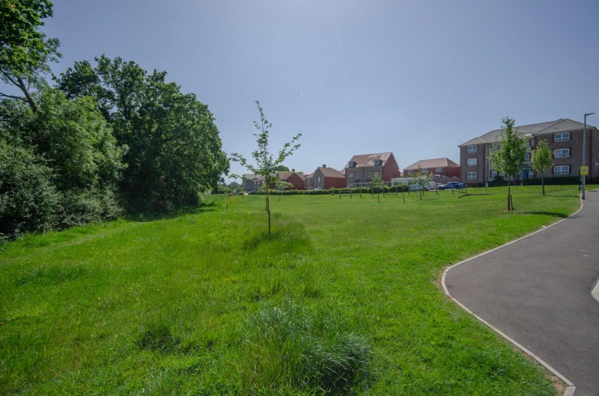 Rowdell Avenue, Coalpit Heath, Bristol, BS36 2TP