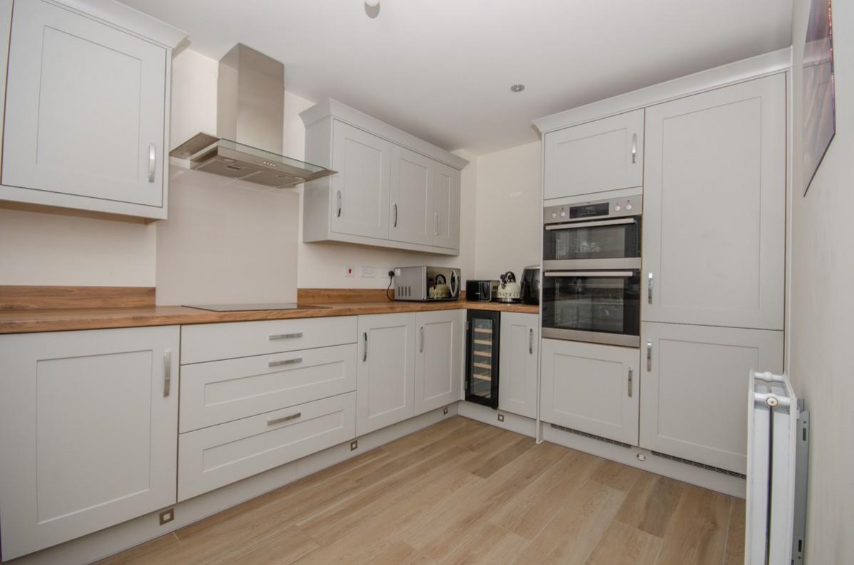 Rowdell Avenue, Coalpit Heath, Bristol, BS36 2TP
