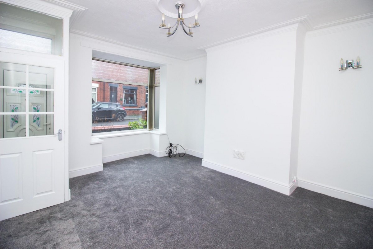 Poplar Avenue, Bolton
