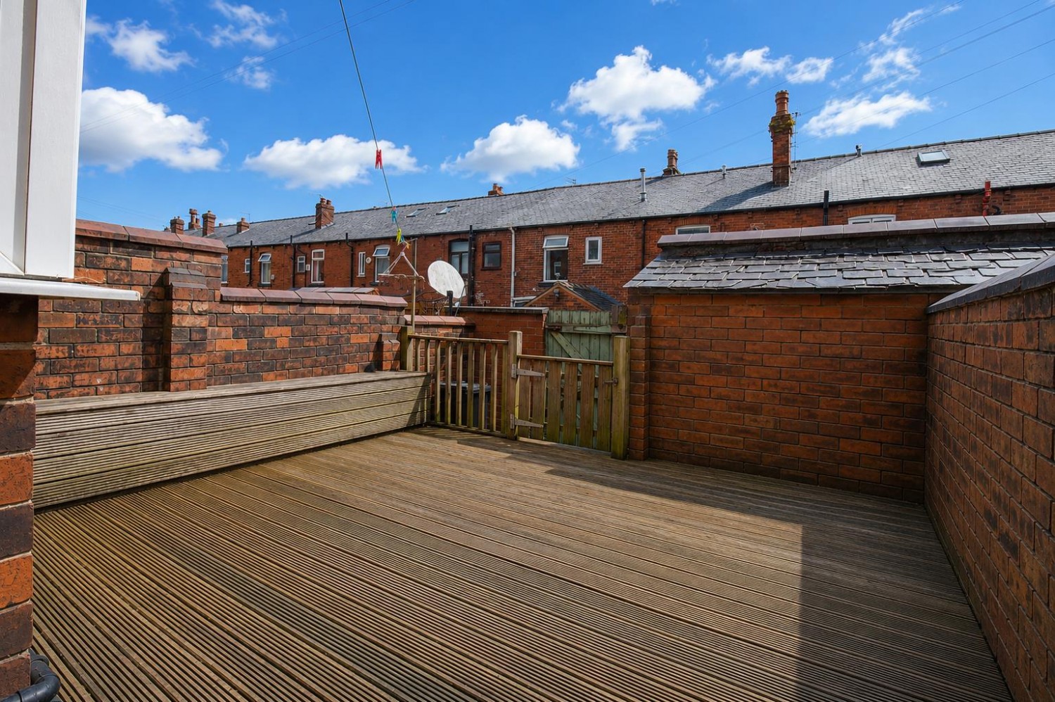 Poplar Avenue, Bolton