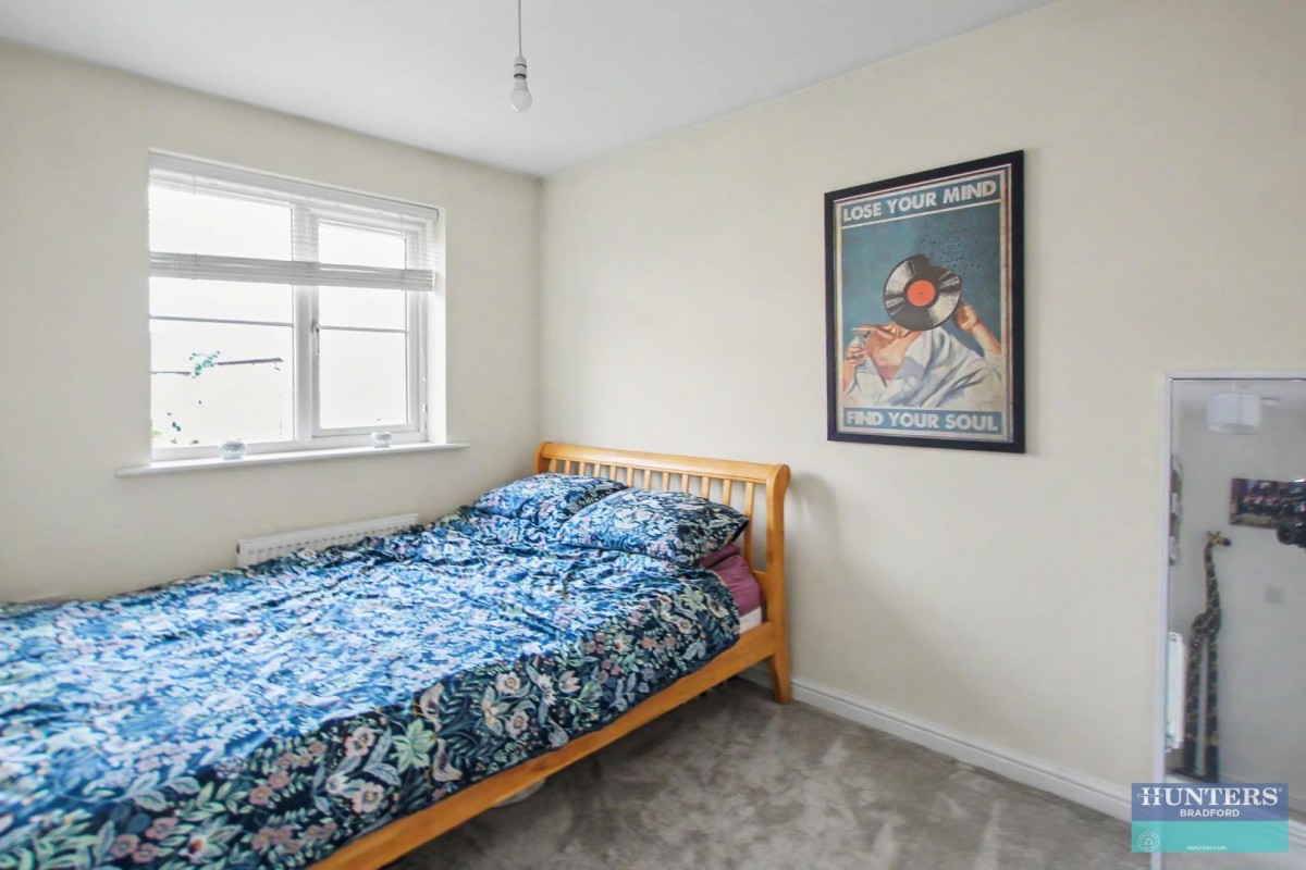 Saxton Place Bradford, BD4 0FB