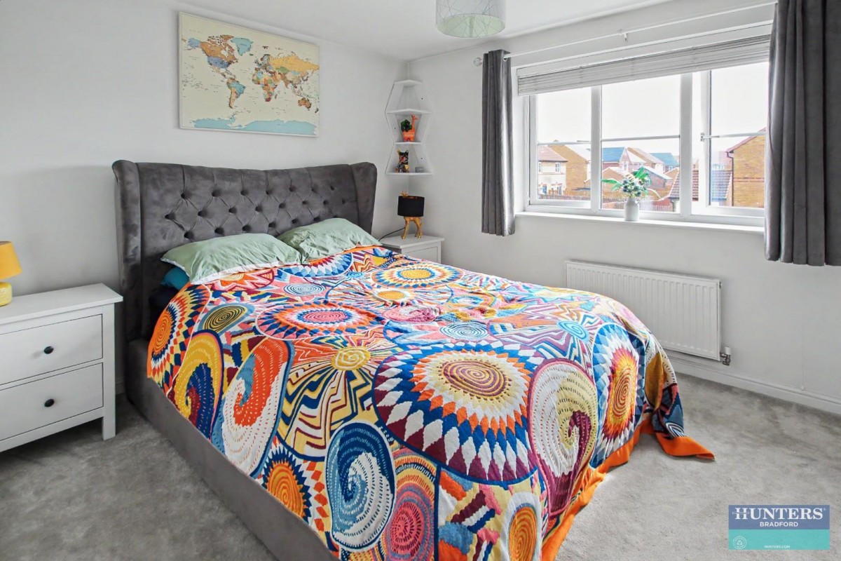 Saxton Place Bradford, BD4 0FB