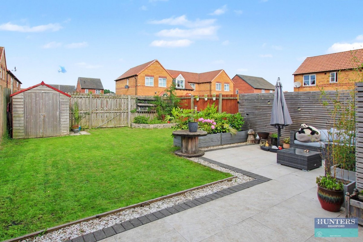 Saxton Place Bradford, BD4 0FB