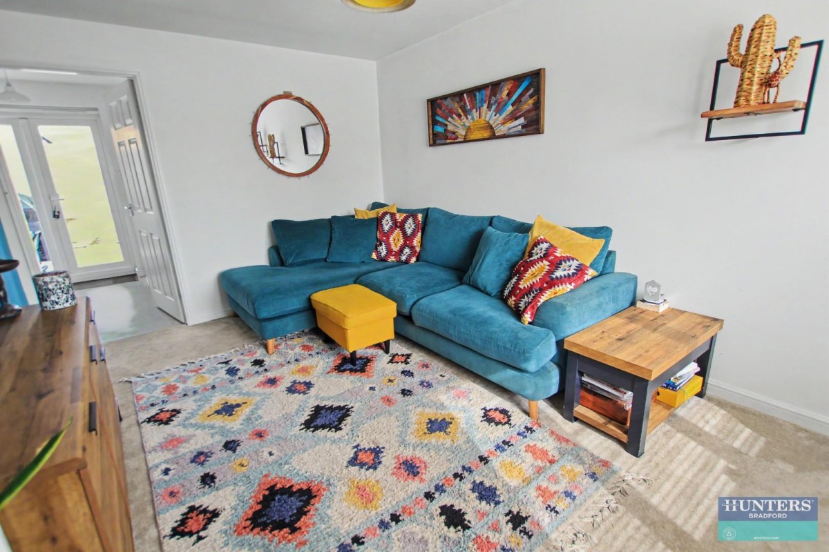 Saxton Place Bradford, BD4 0FB