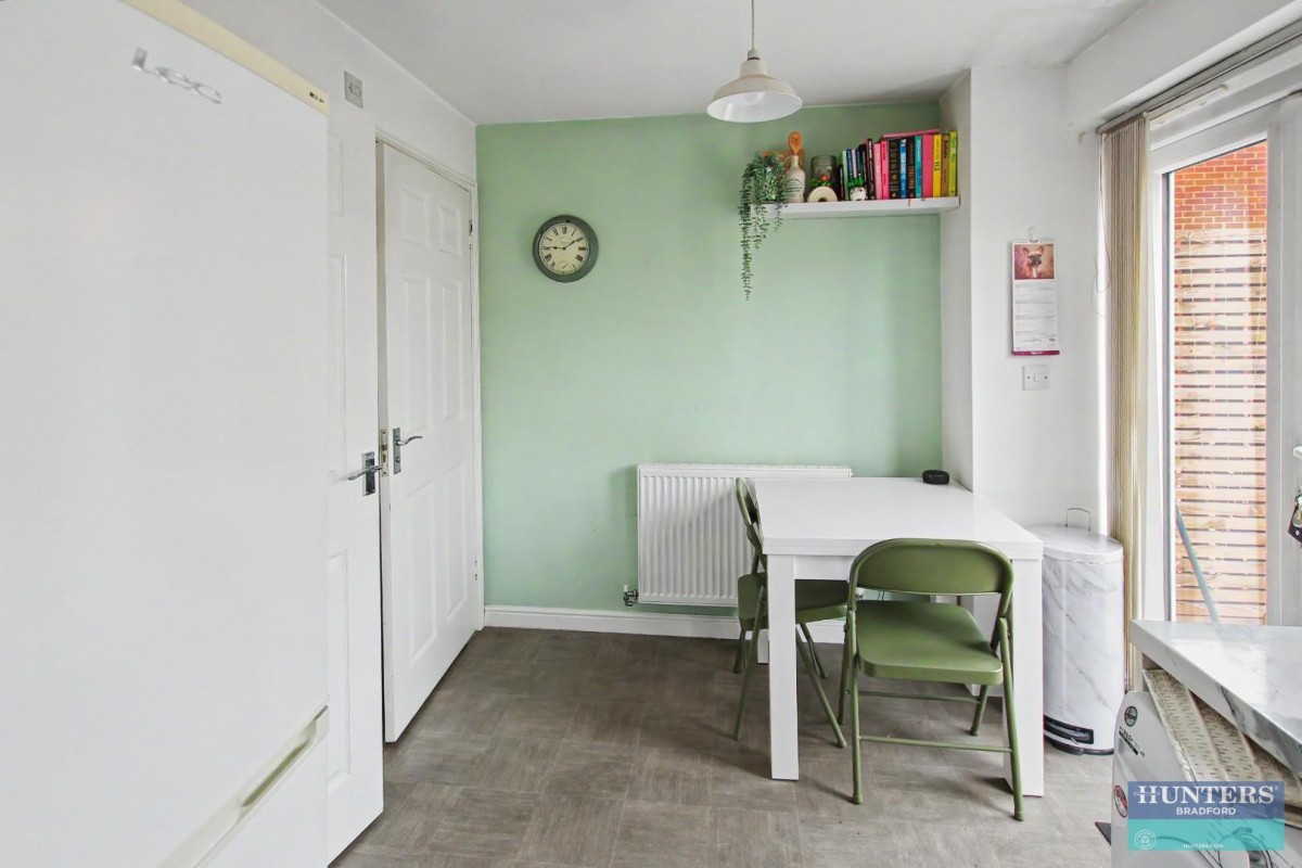 Saxton Place Bradford, BD4 0FB