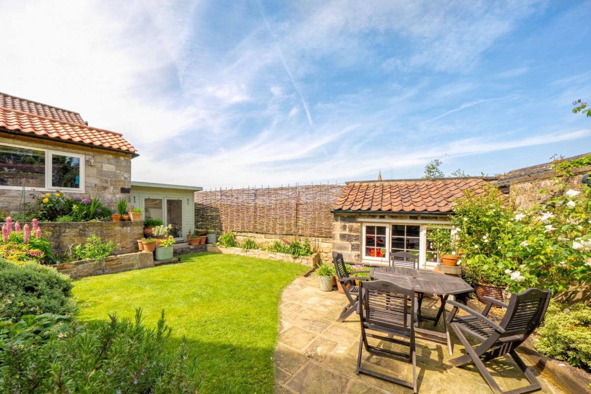Ashdown Cottage Town Hill, Bramham, Wetherby