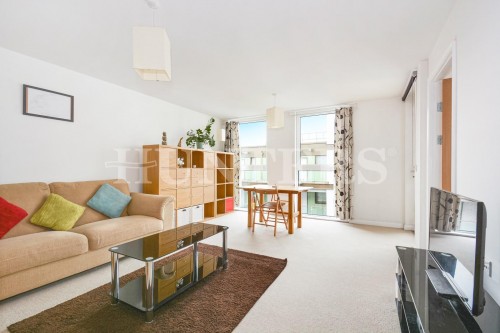 Coppermill Heights, London, N17