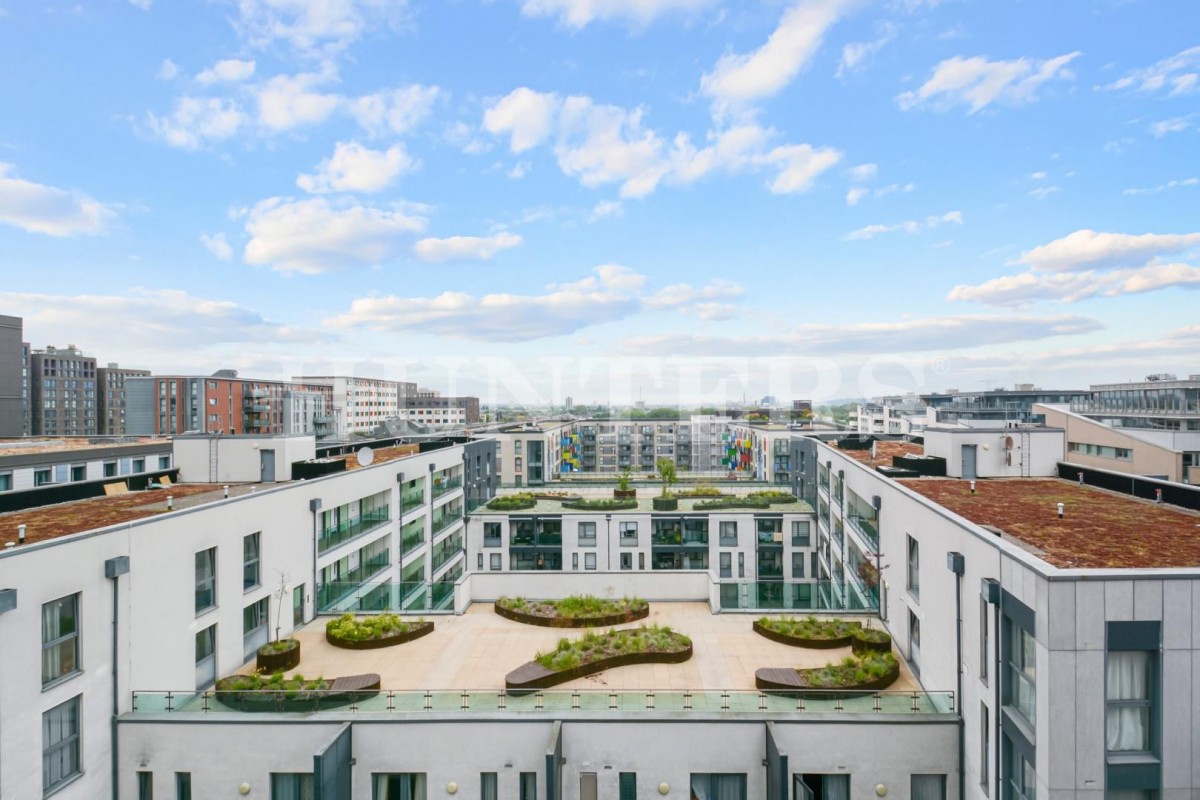 Coppermill Heights, London, N17