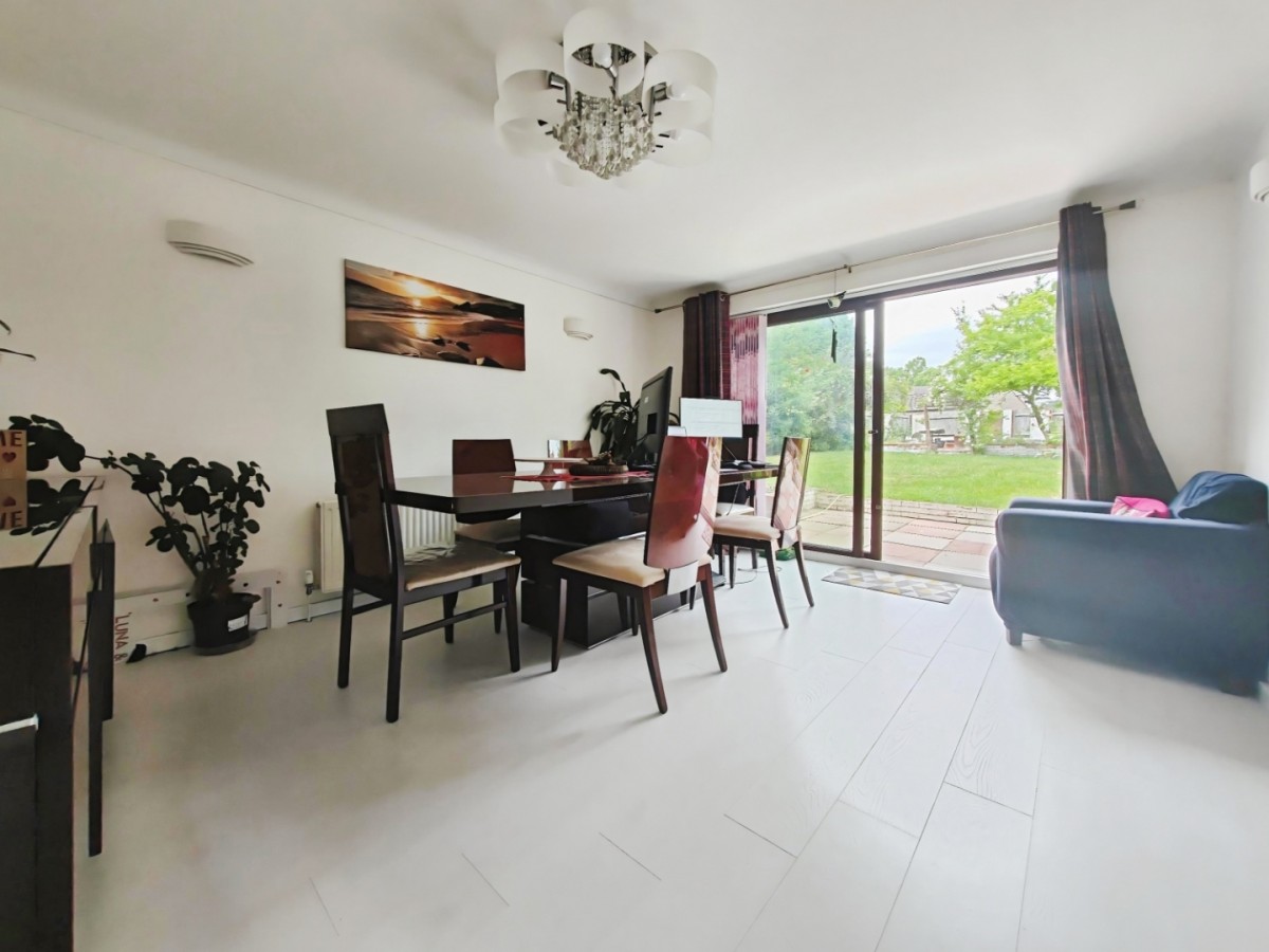 Blenheim Close, Wokingham