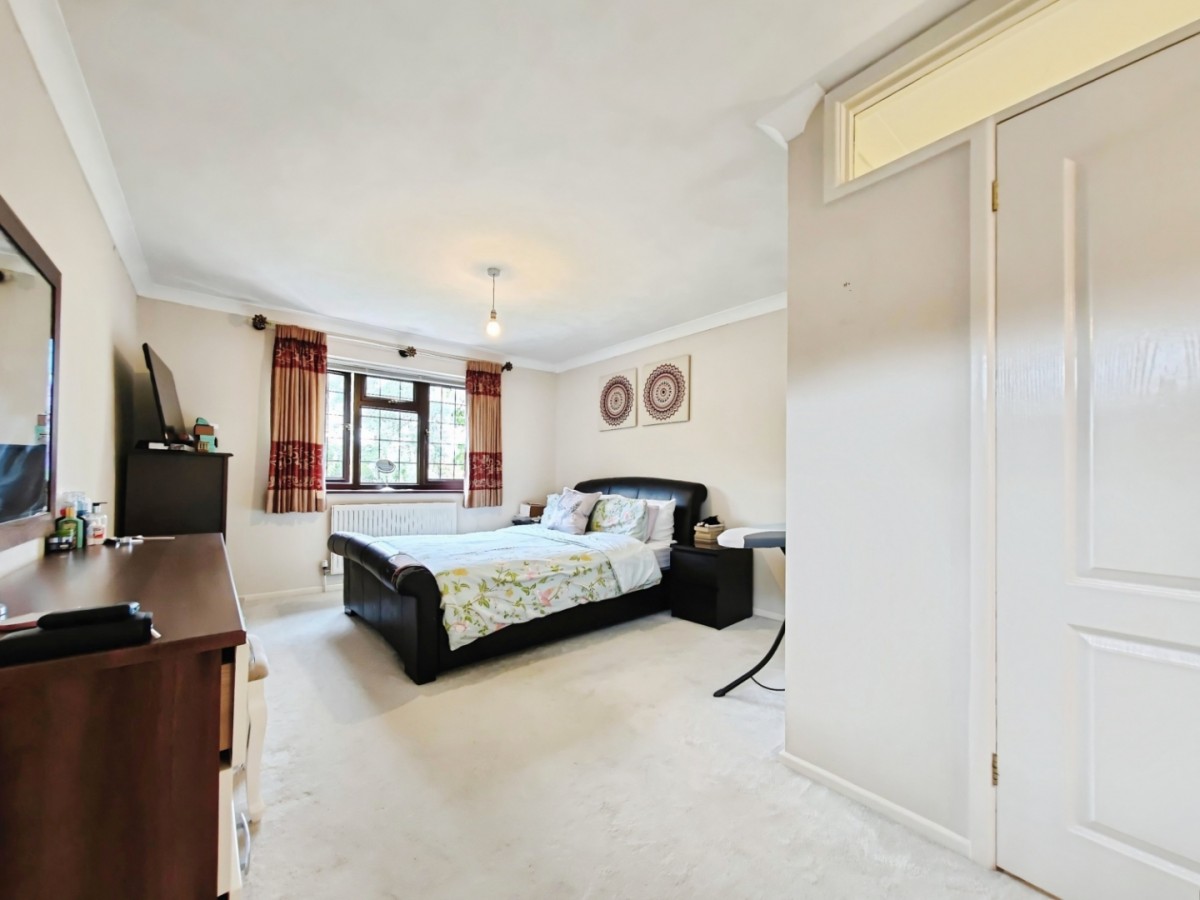 Blenheim Close, Wokingham