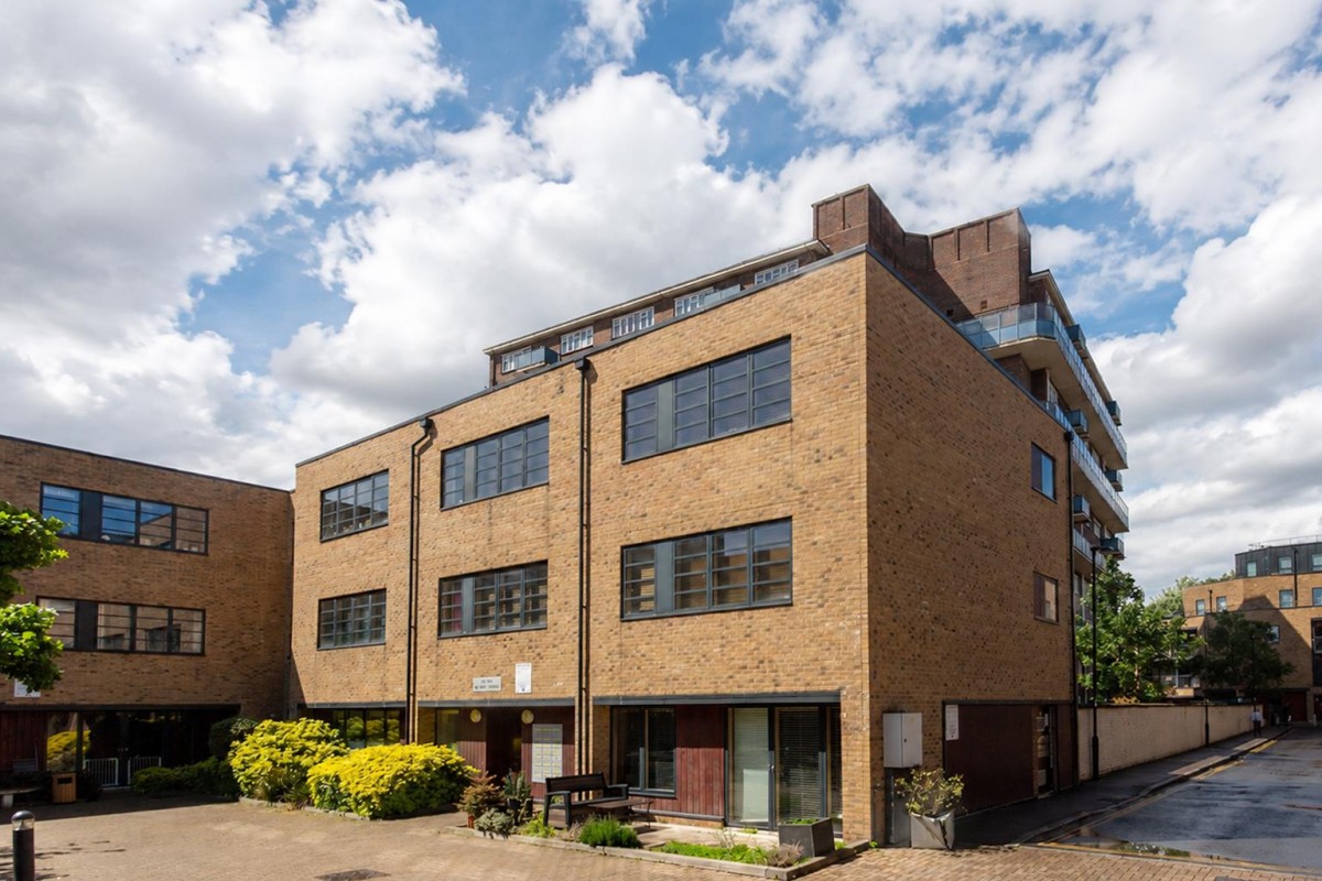 Mildmay Avenue, London, N1