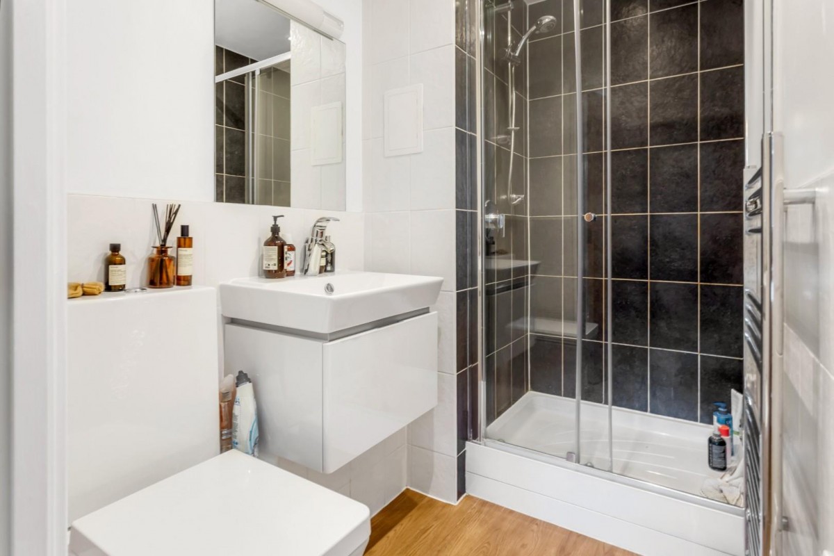 Mildmay Avenue, London, N1