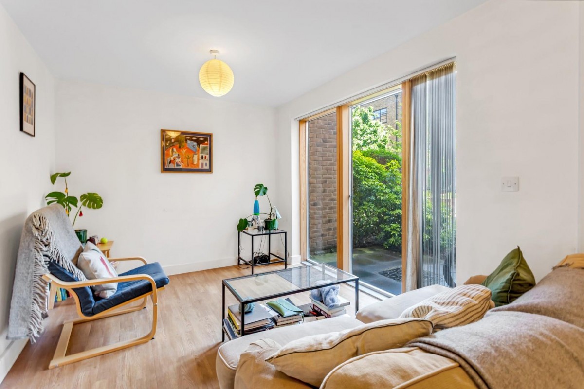 Mildmay Avenue, London, N1