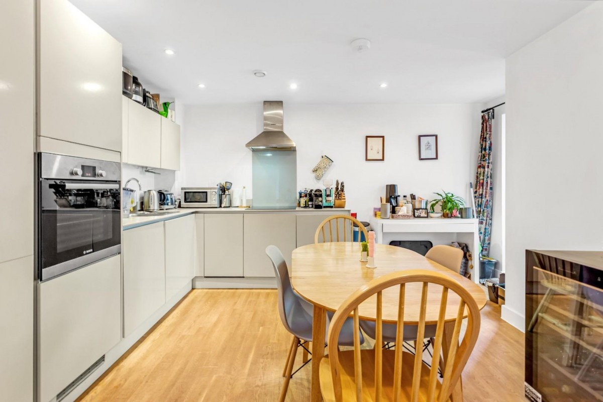 Mildmay Avenue, London, N1