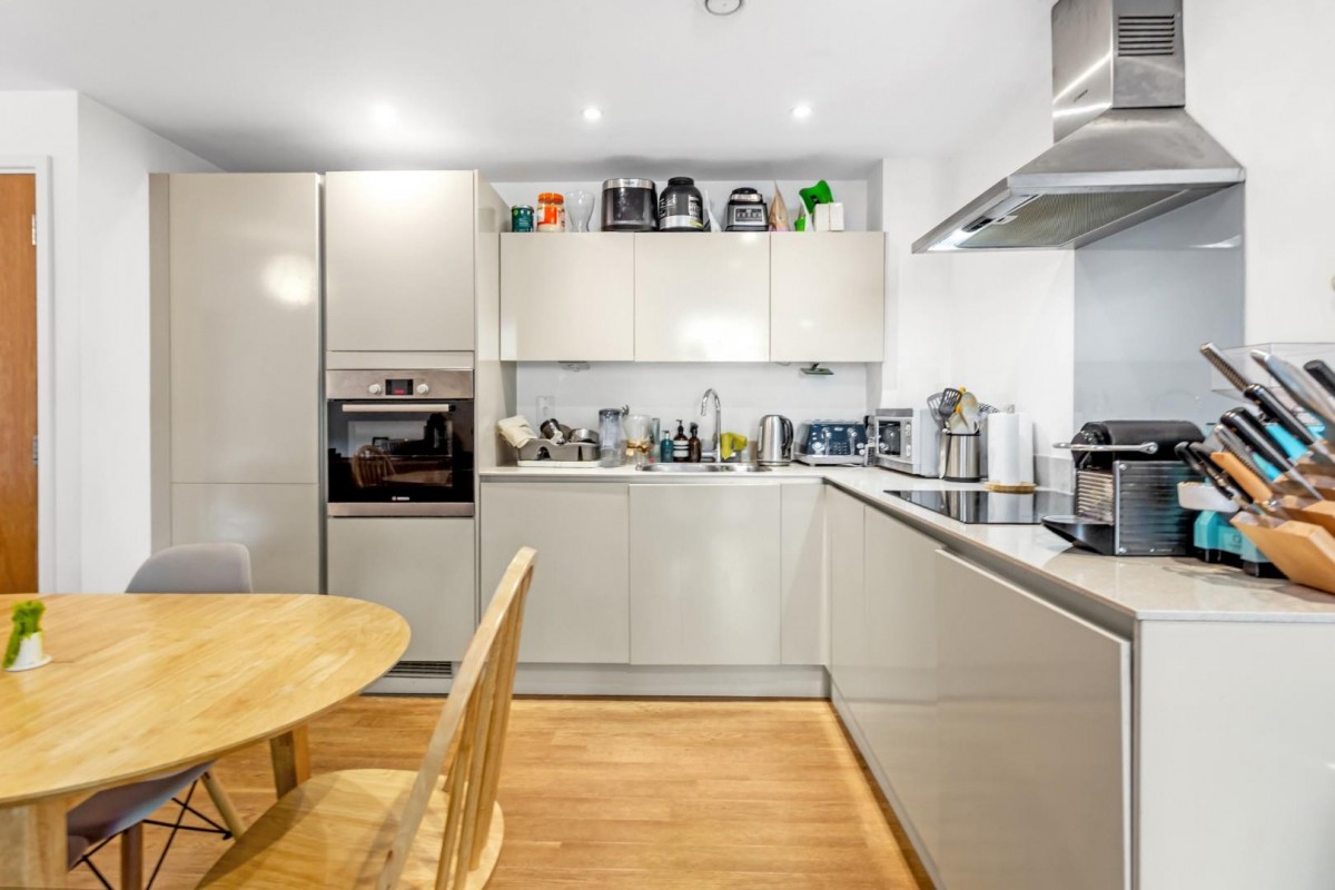 Mildmay Avenue, London, N1